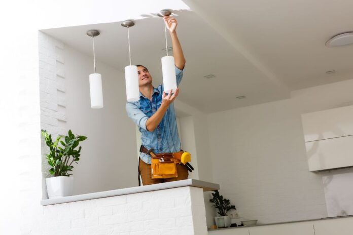 4 Tips For Finding A Qualified Electrician